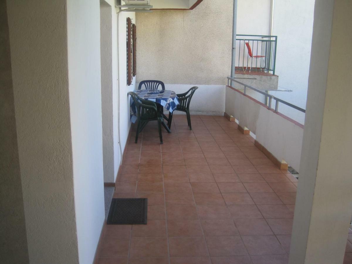Apartments Ivan Perkov Tomas Bilo Primosten Exterior photo